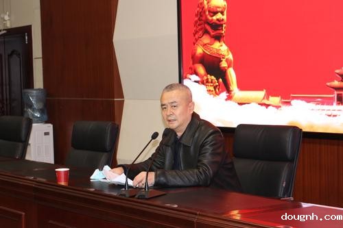 郑州市教育局党风行风建设办公室主任郝海涛讲习近平新时代中国特色社会主义思想 郑州市教育局党风行风建设办公室主任郝海涛讲习近平新时代中国特色社会主义思想