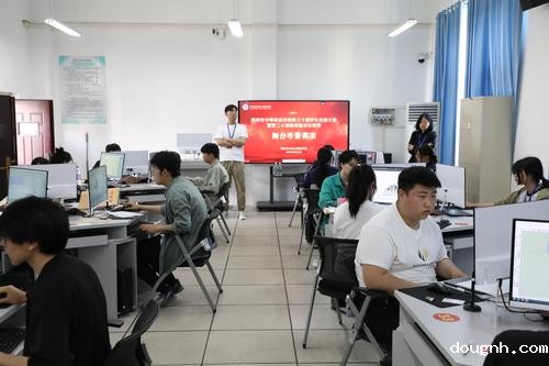 7.舞台布景赛项比赛现场一 7.舞台布景赛项比赛现场一