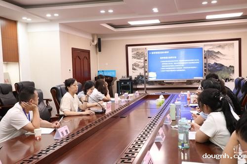 6教务处副主任黄洋强调教学工作要求 6教务处副主任黄洋强调教学工作要求