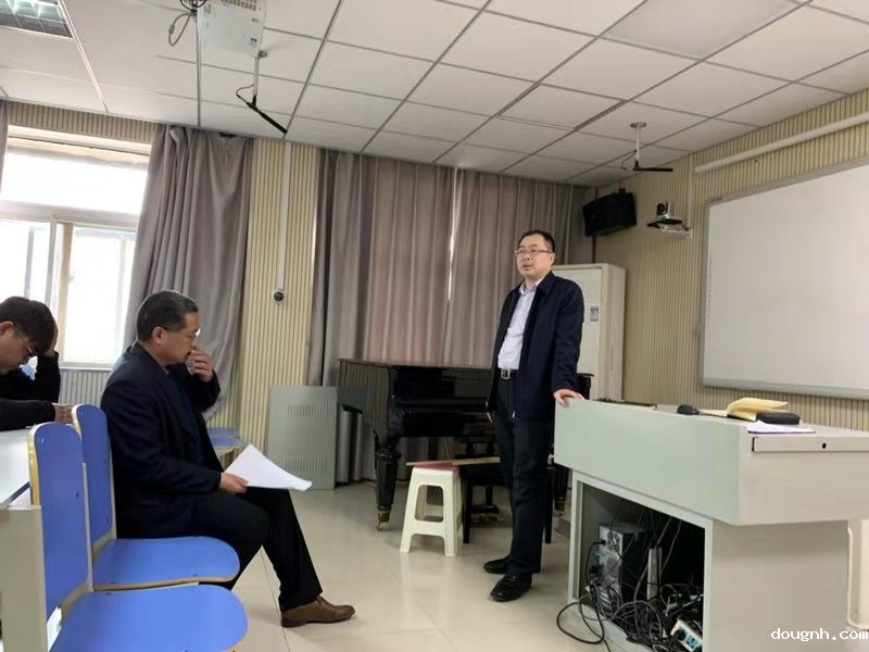 段红军书记在陇海校区做工作安排