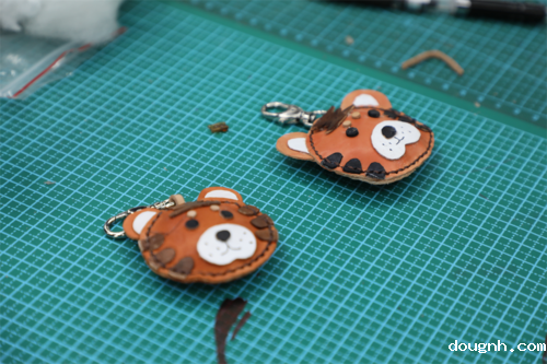 皮艺——老虎钥匙扣成品