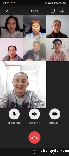 老师们共商共研群策群力