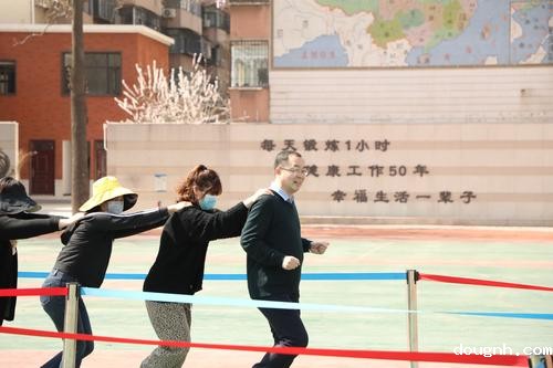 7.1段红军带领第二组队员上场