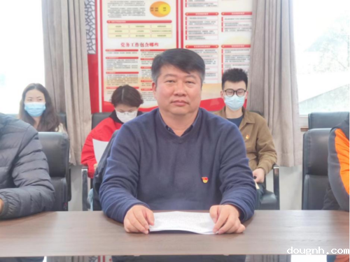 4党委书记、校长宋志强参加第一党支部组织生活会