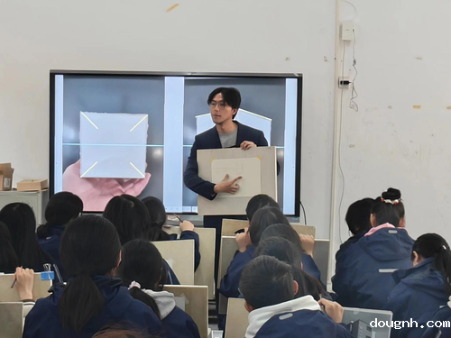 5.魏伯颜老师的美术课《了解透视现象》