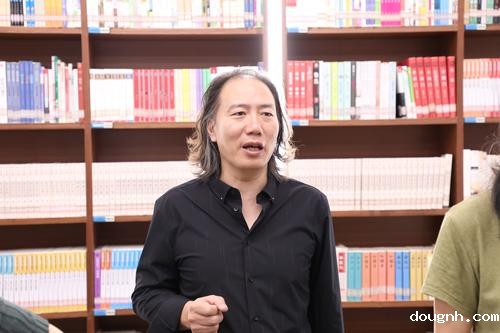 3裁判员孟建军老师说明比赛规则