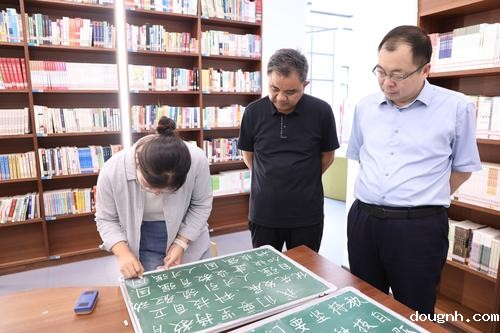 5党委副书记段红军、副校级干部赵泳江到场指导比赛工作