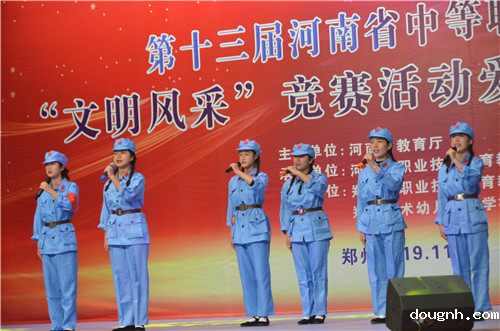 深情献唱《唱支山歌给党听》