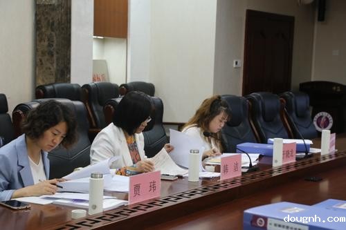 4.检查组聆听汇报