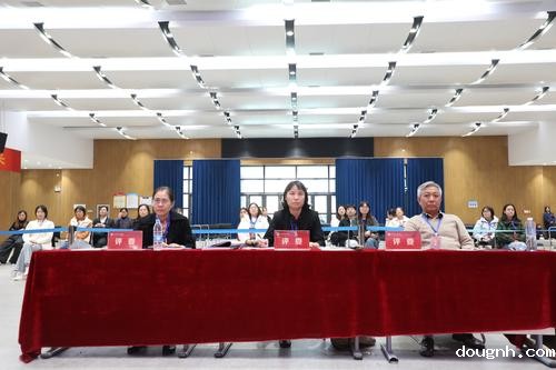 10评委公正评判