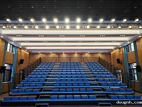 10陇海校区排练厅升级改造完成