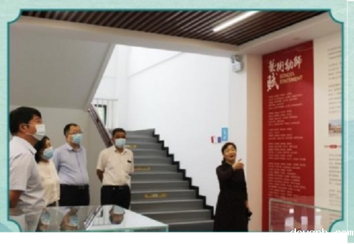 介绍学校发展历程