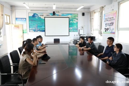 2双方开展交流座谈会